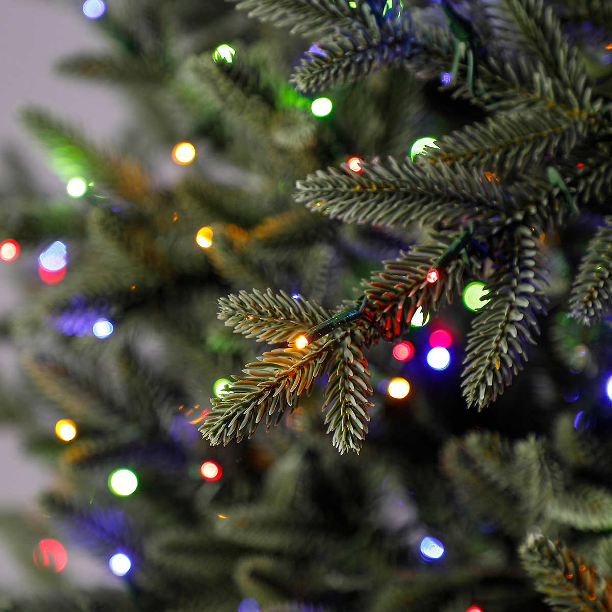 Sapin de Noël artificiel illuminé Aspen EZ Connect de 3,7 m (12 pi) - Image 6