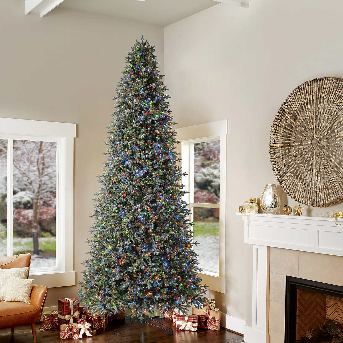 Sapin de Noël artificiel illuminé Aspen EZ Connect de 3,7 m (12 pi) - Image 3